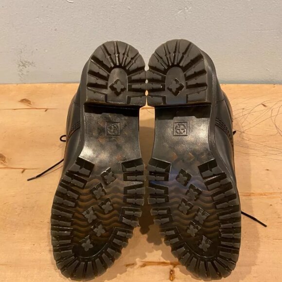 Dr. Martens Leona genuine leather platform boots - Picture 9 of 10